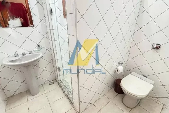 Imagem Imóvel Comercial de Alto Padrão com Suítes, Gourmet e 5 Vagas