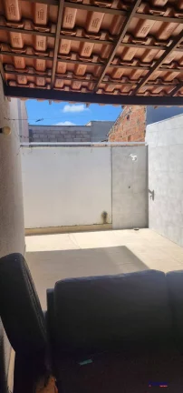 Imagem ALUGO CASA DE 2/4 EM CONDOMÍNIO NO SIM