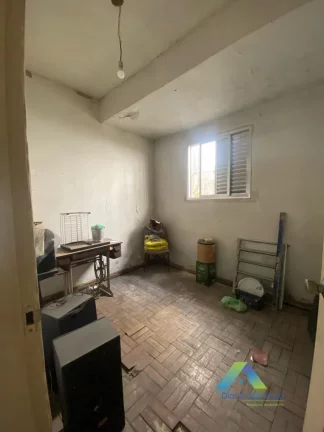Imagem Casa com 03 quartos 130m² proximo ao metro Sacomã.