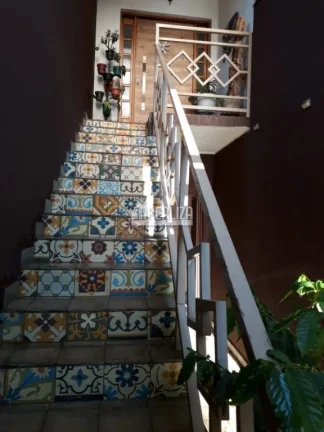 Imagem Casa com apartamento conjugado 5 dormitórios no Parque das Américas, em Uberaba