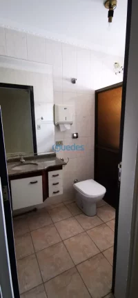 Imagem Ponto Comercial de Luxo em Vila São Francisco - 3 Dormitórios, 3 Banheiros - Venda por R$ 1.8M e Locação por R$ 9.500.