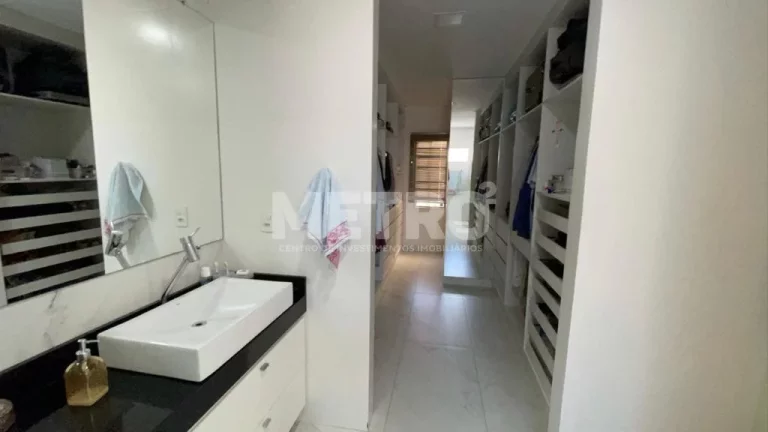 Imagem Venda, Casa Condomínio Condomínio Granville, 4 4, todos suítes, uma delas com cl