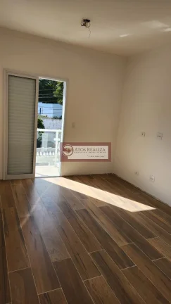 Imagem Sobrado em Vila São Pedro, SP - 110m², 3 dormitórios e 1 suíte por R$ 695.000 - Venda
