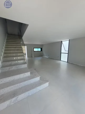 Imagem Casa Alto Padrão 4 dormitórios!