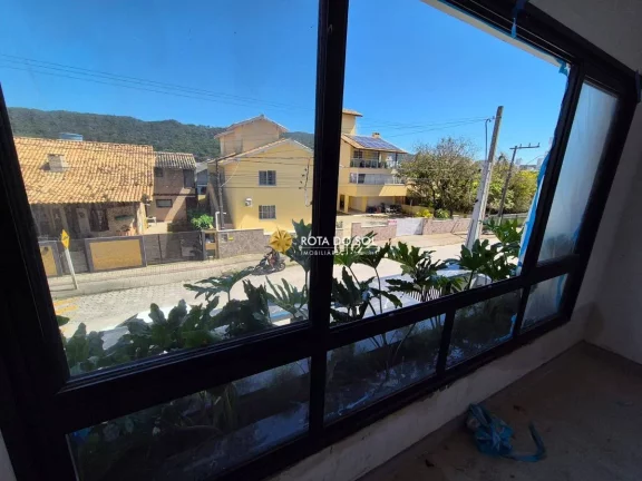 Imagem Sobrado geminado em construção Praia Bombas Bombinhas SC