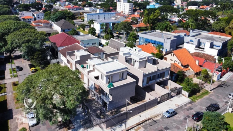 Imagem Sobrado novo com 182 m², 3 suítes à venda por R$ 1.486.000 - Bacacheri - Curitiba/PR