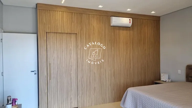 Imagem Casa em Condomínio a Venda no bairro Residencial e Empresarial Alphaville - Ribeirão Preto, SP