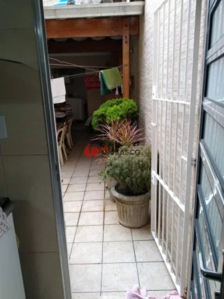 Imagem Sobrado à venda 2 Quartos, 2 Vagas, 100M², Vila Arapuã, São Paulo - SP