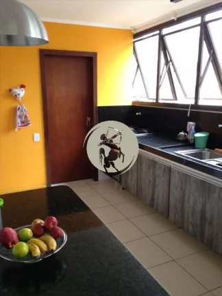 Imagem APARTAMENTO GRANDE PROXIMO AO CANAL 4 A 2 QUADRAS DA PRAIA.