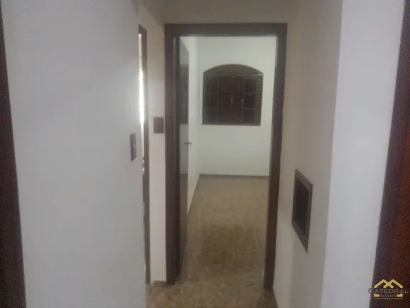 Imagem Casa térrea em localização privilegiada na Vila Arens