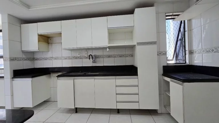 Imagem Apartamento com 4 dormitórios para alugar, 203 m² por R$ 6.600,00/mês - Cabo Branco - João Pessoa/PB Imagem Apartamento com 4 dormitórios para alugar, 203 m² por R$ 6.600,00/mês - Cabo Branco - João Pessoa/PB