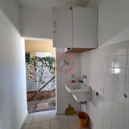 Imagem ESCRITURA DEFINITIVA, CASA SOBRADO DENTRO DE CONDOMINIO, COM 3 SUITES, SALA, AREA GOURMET E PISCINA