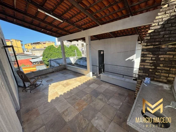 Imagem Casa com 7 dormitórios à venda, 641 m² por R$ 895.000,00 - São João Do Tauape - Fortaleza/CE