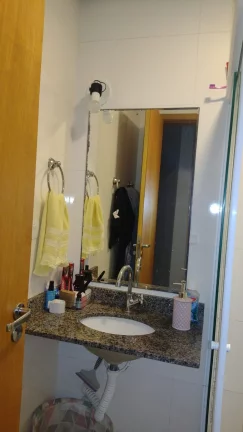 Imagem APARTAMETENTO TIPO FUNDO COM AREA DE SERVÇO E VARANDA