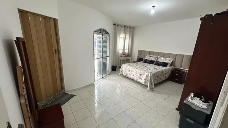 Imagem Sobrado com 2 dormitórios à venda, 400 m² por R$ 950.000,00 - Jardim Carlos Cooper - Suzano/SP