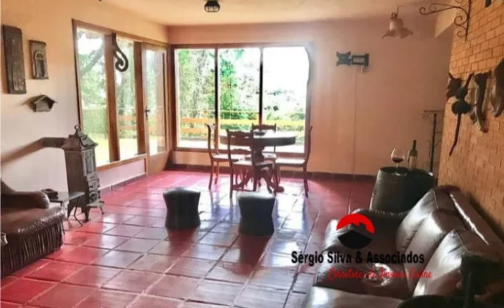 Imagem Casa a Venda na Região do Alto do Capivari Campos do Jordão - SP