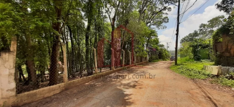 Imagem Chácara à venda em Franco da Rocha-SP, bairro Chácaras Maristela: 3 quartos, 1 suíte, 2 salas, 2 banheiros, 4 vagas de garagem, 300m².