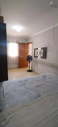 Imagem Alugo casa no Vila das Flores