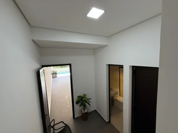 Imagem Casa à Venda no Condomínio Nova Jaguari com Piscina e Salão
