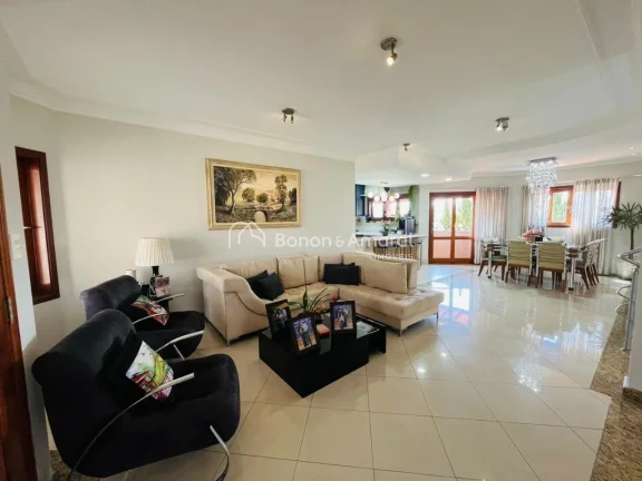 Imagem Elegante Sobrado com Área Gourmet e 3 Suítes no Condomínio Terras do Caribe em Valinhos