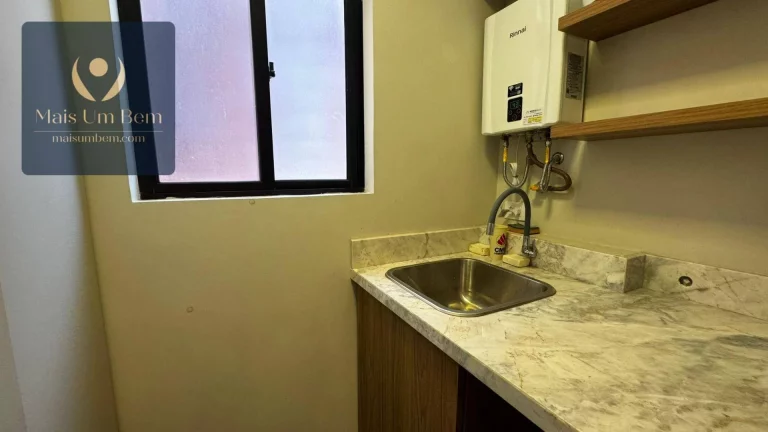 Imagem Apartamento com 2 quartos, 1 suíte, mobiliado, sacada com churrasqueira à venda, 82 m² por R$ 843.000 - Bairro Ahú - Curitiba/PR