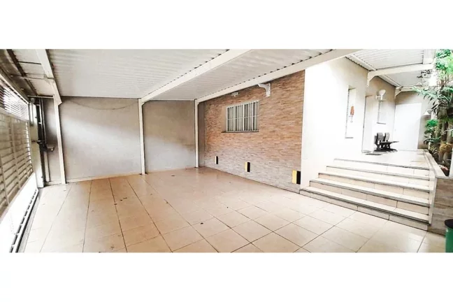 "Casa com Quintal e 2 Vagas em Pirituba - Oportunidade