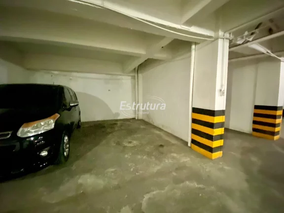 Imagem Lindo apartamento semimobiliado localizado no centro de Santa Maria