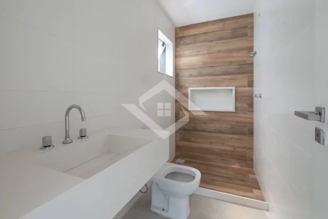 Imagem Casa Duplex 4 Suítes e 317m² no Recreio dos Bandeirantes |