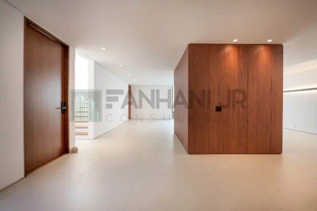 Imagem Imóvel de luxo na Vila Nova Conceição: casa de alto padrão com 3 quartos, 3 suítes e 3 vagas de garagem
