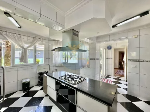 Imagem Casa em Condomínio a Venda no bairro Granja Viana - Cotia, SP