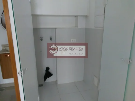 Imagem Sobrado à Venda no Jardim Santa Cruz, SP, 2 Suítes, 70m²