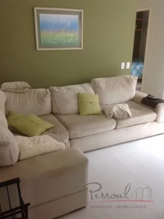 Imagem Cobertura plana, muito espaçosa, posição solar norte. Sala de tv, ampla sala de estar/jantar, ár...