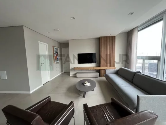 Imagem Apartamento de Luxo no Jardim Paulista: 3 Quartos, 2 Suítes, 3 Salas, 4 Banheiros, 3 Vagas de Garagem, 133m² de Área em São Paulo-SP!