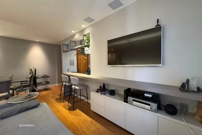 Imagem Este espaçoso apartamento de 95 metros quadrados está localizado no prestigiado bairro Funcionári...