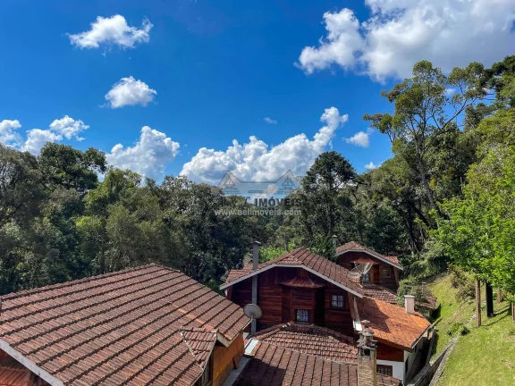 Imagem Casa à venda em Campos do Jordão - Com 97 m2, área gourmet e suíte