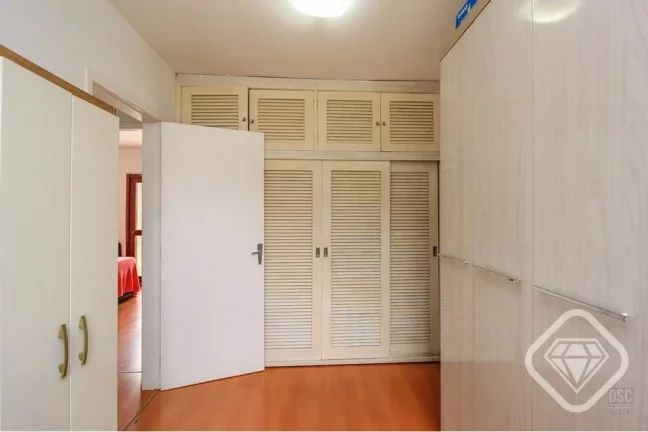 Imagem Casa com 3 dormitórios, pátio, terraço e churrasqueira no Residencial Horizontal Juca Batista

Es...