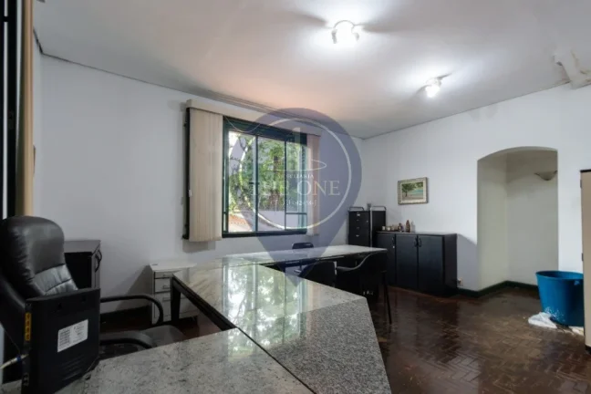 Imagem Casa comercial para venda ou locação em Pinheiros, São Paulo-SP: 2 quartos, 4 salas, 2 banheiros, 1 vaga de garagem, 120m².