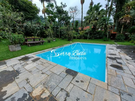 Imagem Casa com 6 dormitórios à venda, 410 m² por R$ 1.500.000,00 - Granja Guarani - Teresópolis/RJ