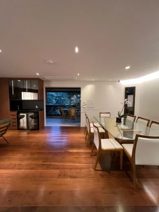 Imagem Apartamento com 190 M² com 3 dormitórios sendo os 3 suítes, 2 banheiros, sala, cozinha, varanda, ...