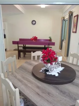 Imagem Casa 5 dormitórios à 170 metros da Praia em Canasvieiras