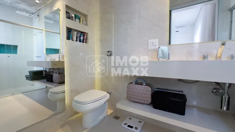 Imagem Quadra 10 Conjunto A Jardim Botânico 3 com 4 quartos 3 suítes