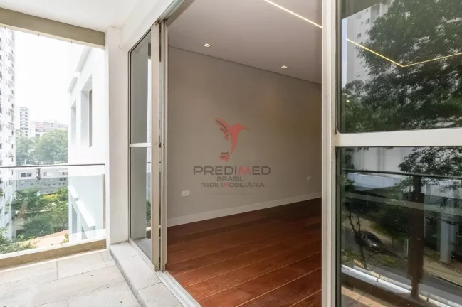 Imagem Vende-se no Morumbi, apartamento com 3 Quartos e 2 Vagas de Garagem