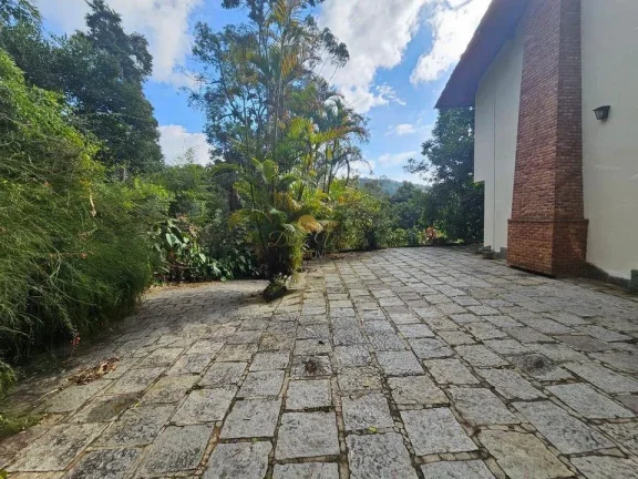Imagem Casa para Venda em Teresópolis / RJ no bairro Parque do Imbui
