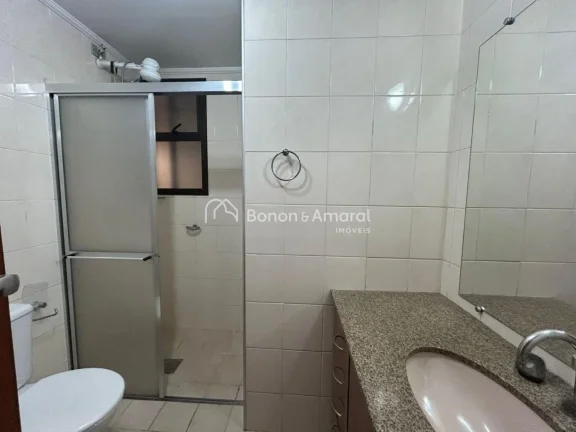 Imagem Este amplo apartamento conta com 3 dormitórios, sendo 1 suíte com sacada, sala para 2 ambientes ta...