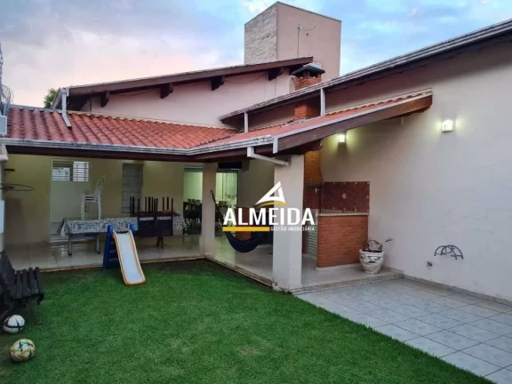 Imagem Casa com 5 dormitórios à venda, 264 m² por R$ 1.200.000,00 - Estádio - Rio Claro/SP