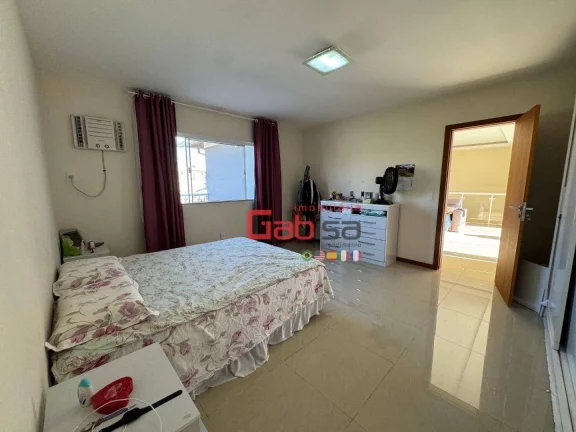 Imagem Casa com 5 dormitórios à venda, 370 m² por R$ 1.600.000,00 - Nova São Pedro - São Pedro da Aldeia/RJ
