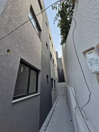 Imagem Apartamento no Cajuru Com 1 Quarto em Fase de Pintura A partir 209 mil