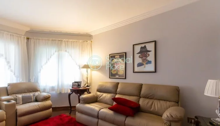 Imagem Espaçoso apartamento à venda com 4 quartos, sendo 4 suítes, e 6 banheiros no total, 2 quartos de ...