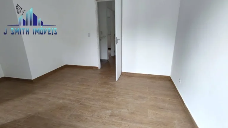 Imagem CASA 2 SUÍTES, 75m², 2 VAGAS, CONDOMÍNIO LAZER COMPLETO. KM 26 DA RAPOSO