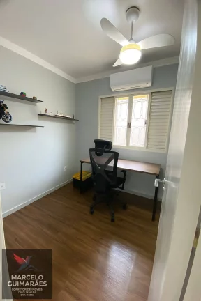 Imagem Casa à Venda 

 Parque Vista Alegre 3 Dormitórios sendo 1 suíte